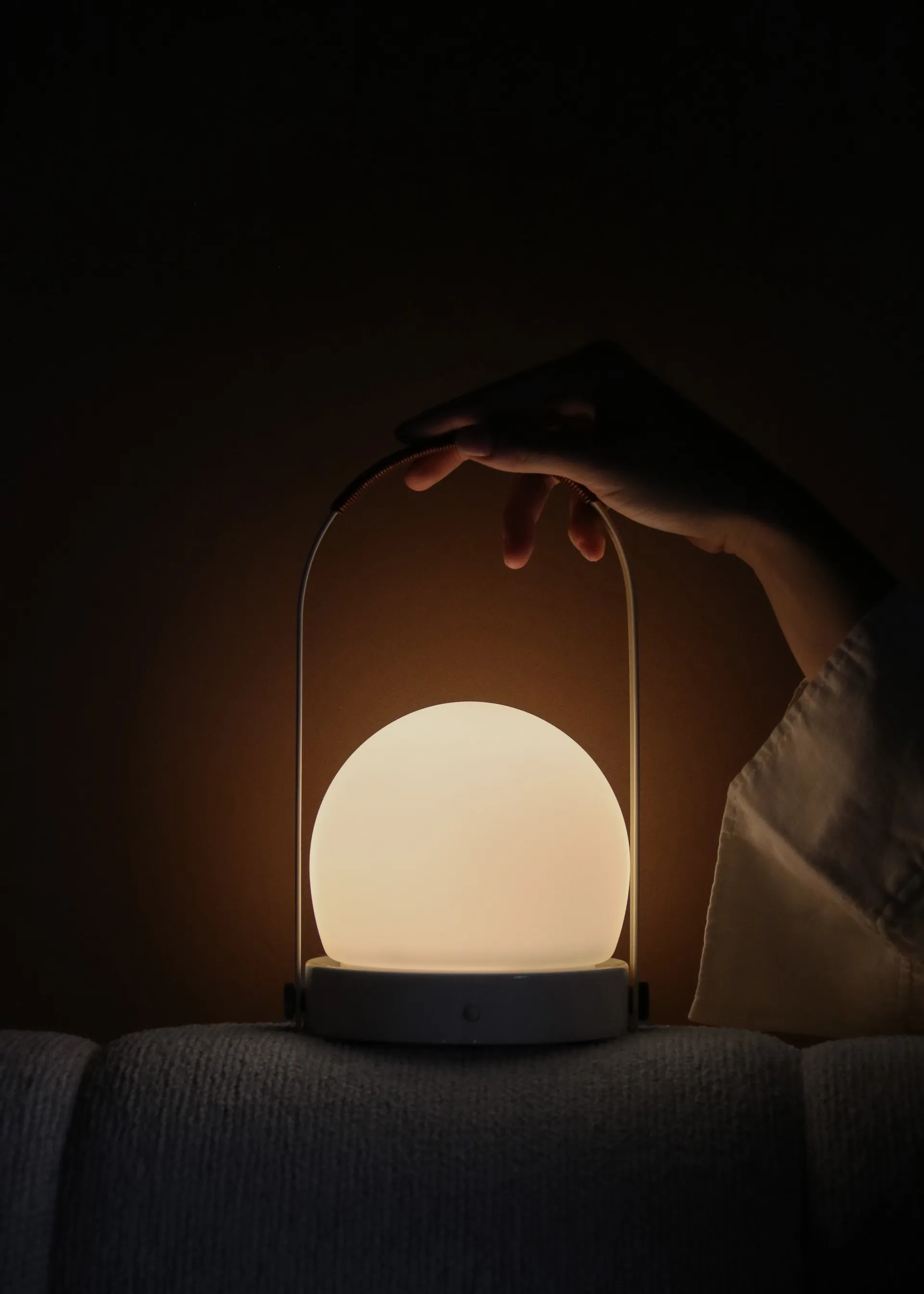 Carrie portabel bordlampe, Ivory Audo Copenhagen