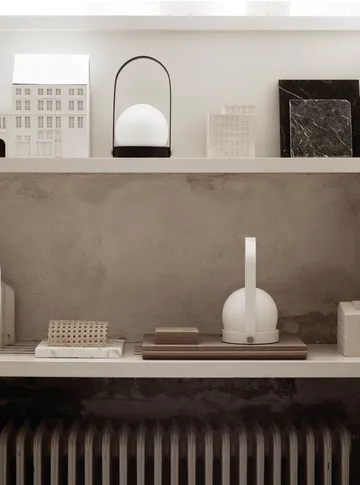 Carrie portabel bordlampe - White - Audo Copenhagen
