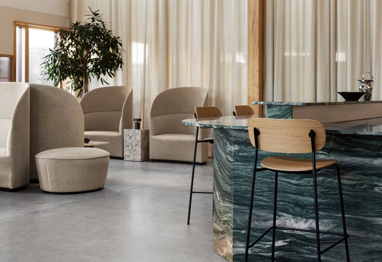 Co Bar Chair barstol, Mørkbejdset eg-kromateret stål, 75 cm Audo Copenhagen