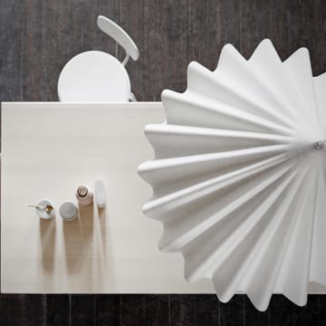 Dancing lampe - off white - Audo Copenhagen
