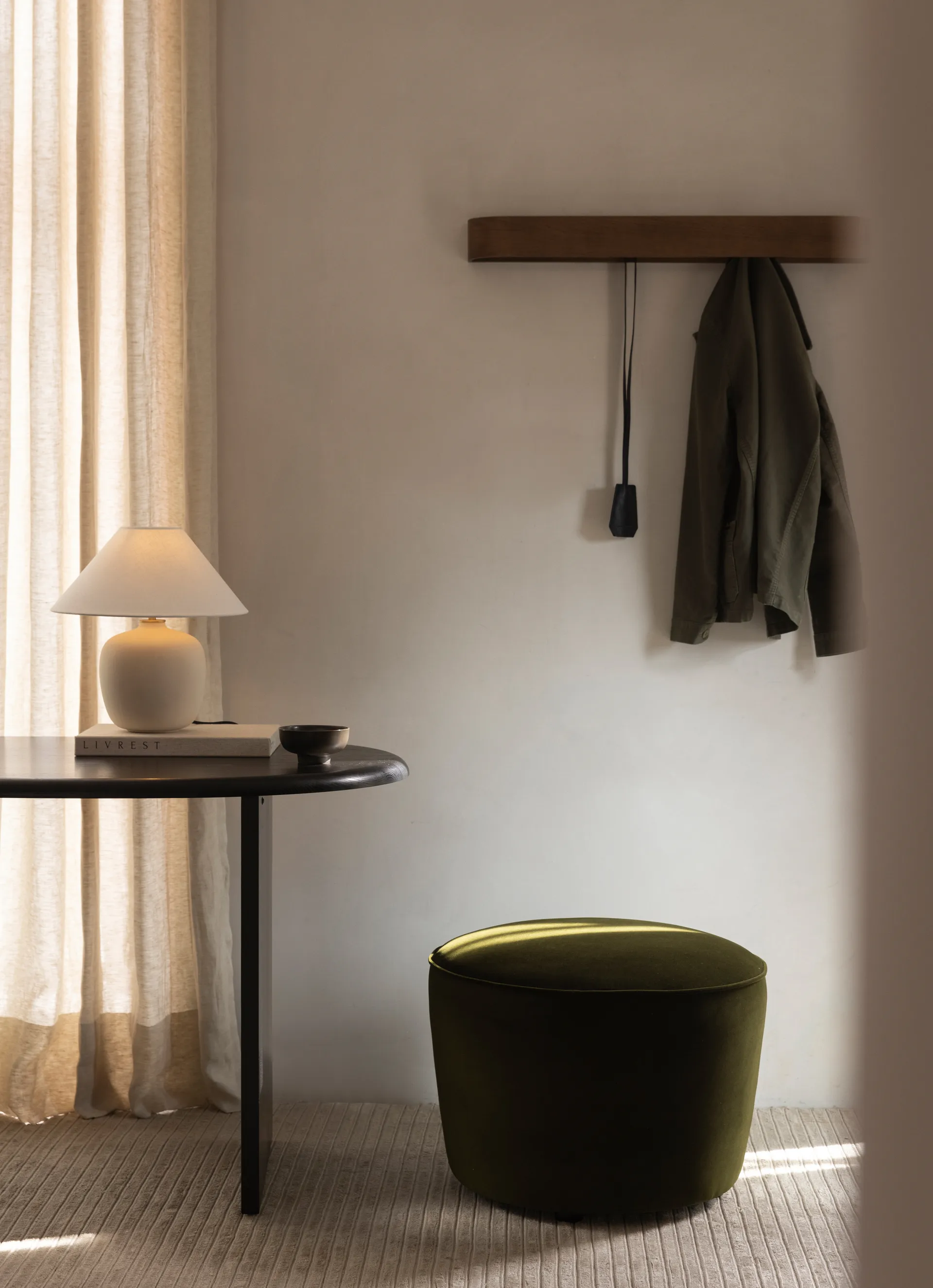 Epoch knagerække 79 cm, Mørkbejdset eg Audo Copenhagen