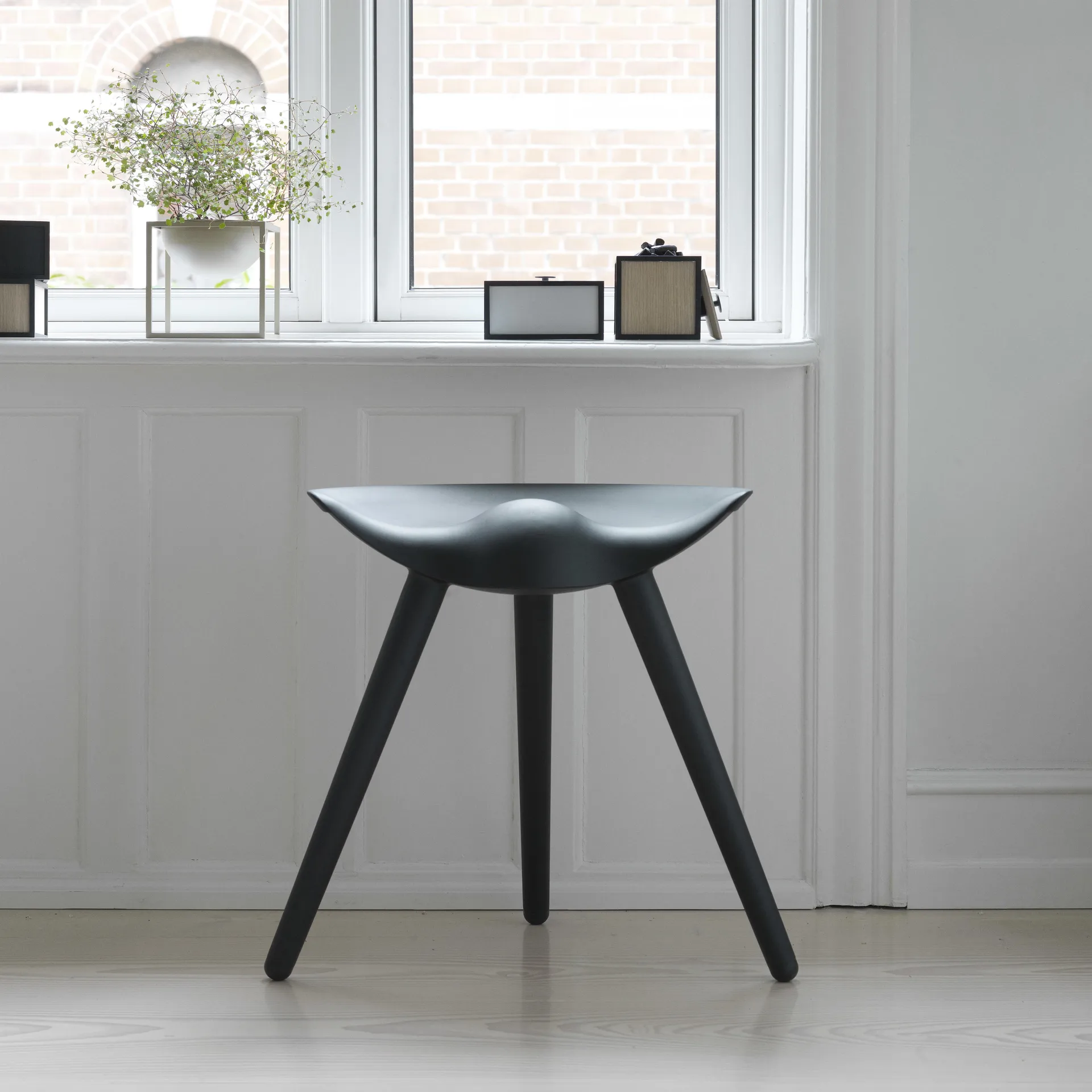 Frame 10 med låg, eg Audo Copenhagen