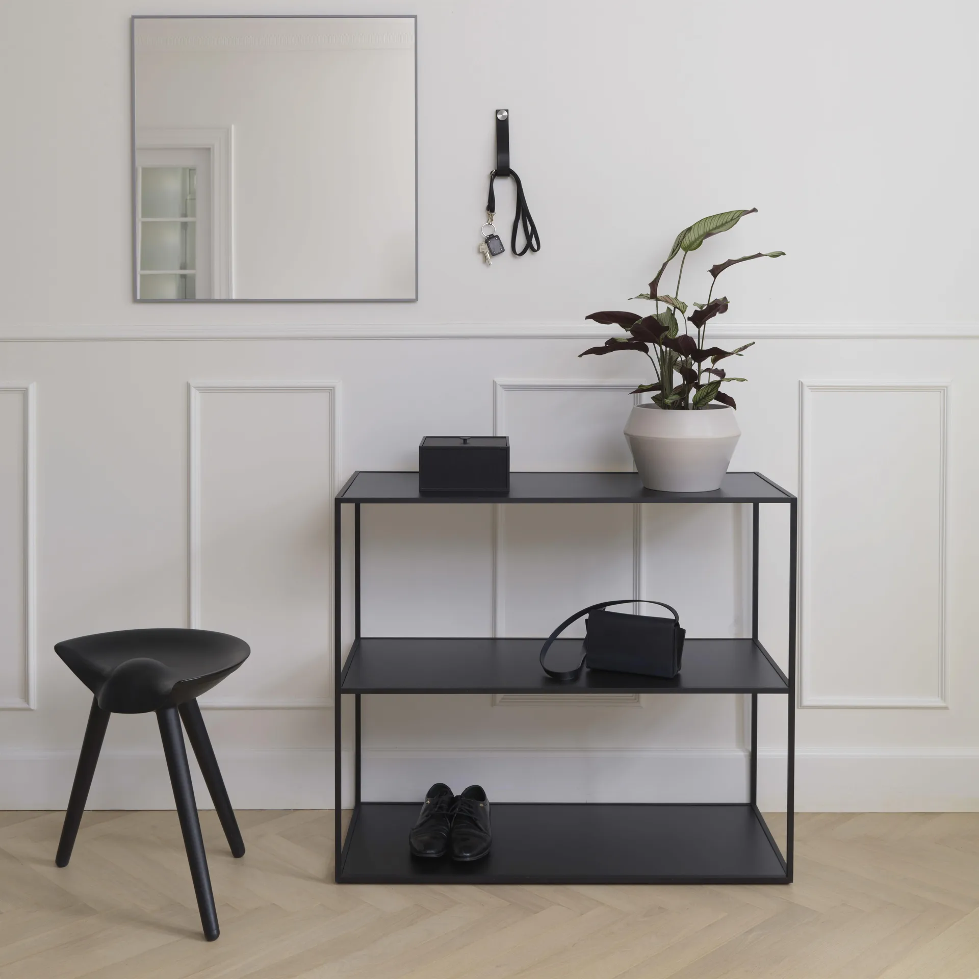 Frame 20 med låg, sortfarvet aske Audo Copenhagen