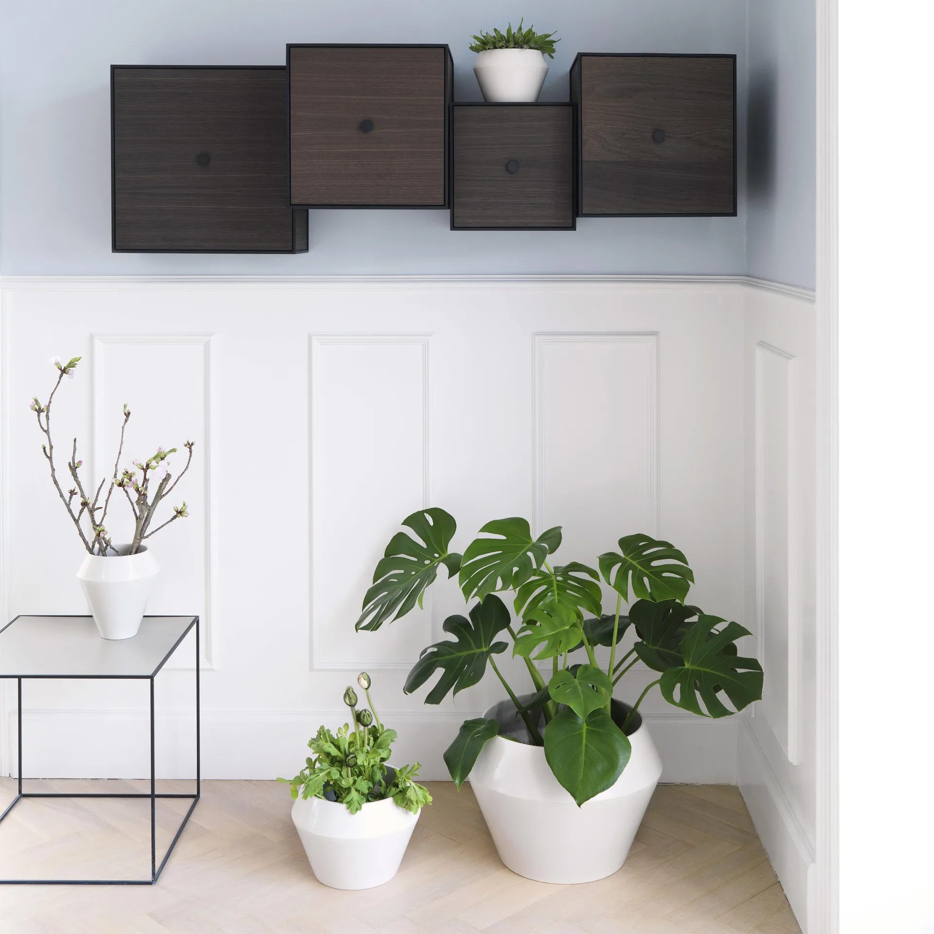 Frame 42 kube med låge, røget eg Audo Copenhagen