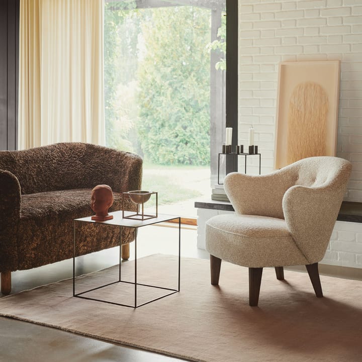 Ingeborg lænestol, SahcoZero beige, ben røget eg Audo Copenhagen