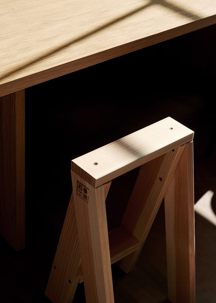 Ishinomaki AA taburet, 72 cm
 Audo Copenhagen