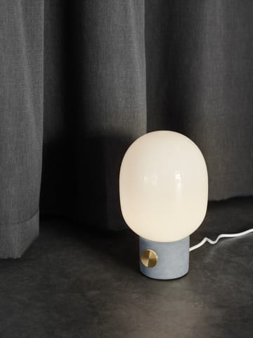 JWDA bordlampe - beton-messing - Audo Copenhagen