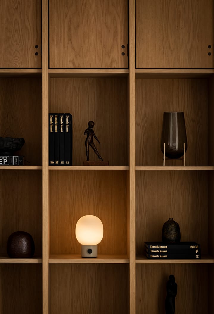 JWDA bærbar bordlampe, Alabaster white Audo Copenhagen