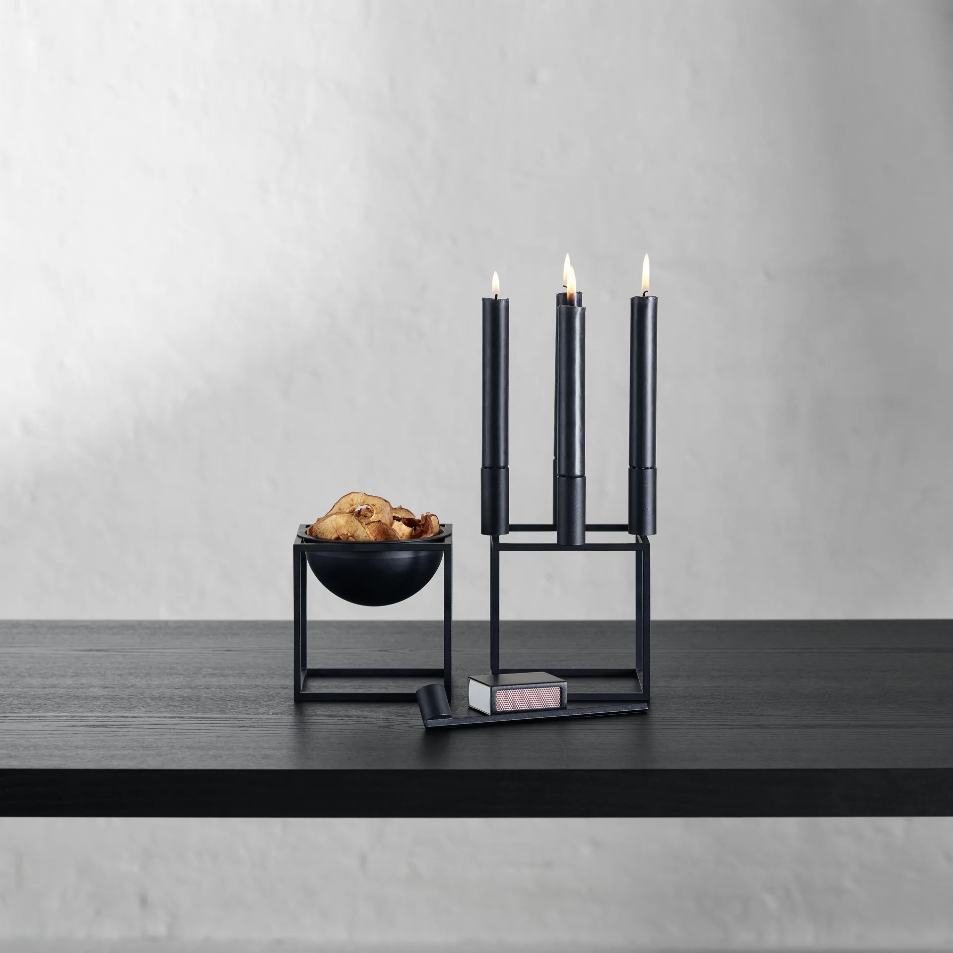 Kubus lyseslukker, sort Audo Copenhagen