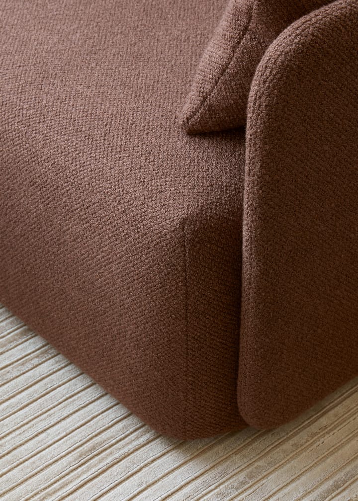 Offset sofa 2-personers, Audo Bouclé 08 Bordeaux Audo Copenhagen