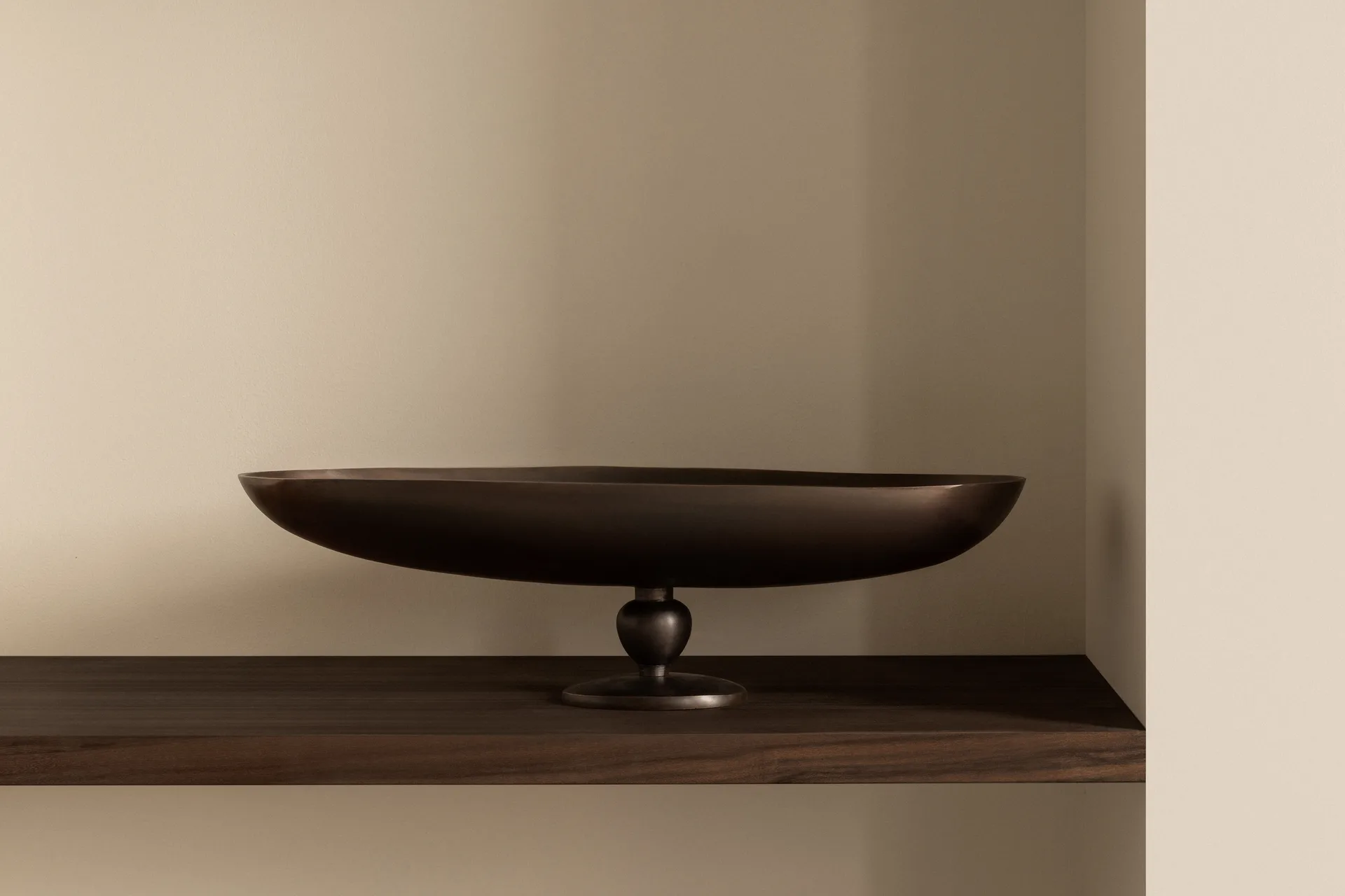 Pavot fad på fod, Brun Audo Copenhagen