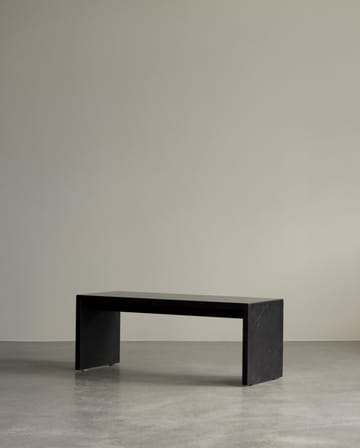 Plinth Bridge afsætningsbord - Nero Marquina - Audo Copenhagen