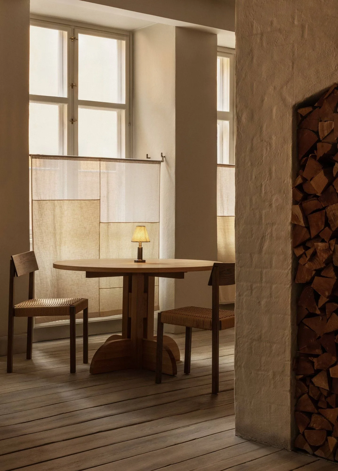 Puffin Dining Table spisebord Oak Solid Natural, Natur eg, Ø120 cm Audo Copenhagen