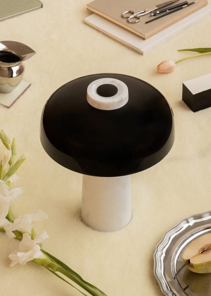 Reverse bordlampe 30 cm, Carrara-black Audo Copenhagen