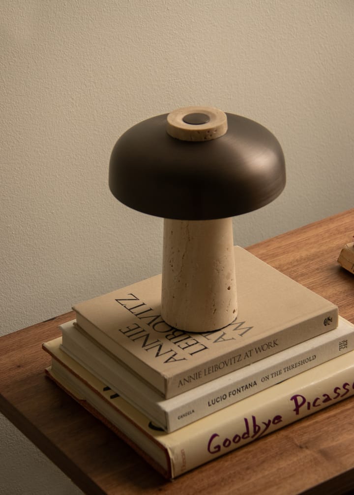 Reverse bærbar bordlampe 24,5 cm, Travertine-bronzed aluminium Audo Copenhagen