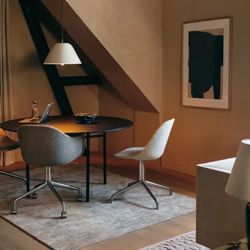 Snaregade Round spisebord rundt - charcoal linoleum, Ø120 cm, sort understel i stål - Audo Copenhagen