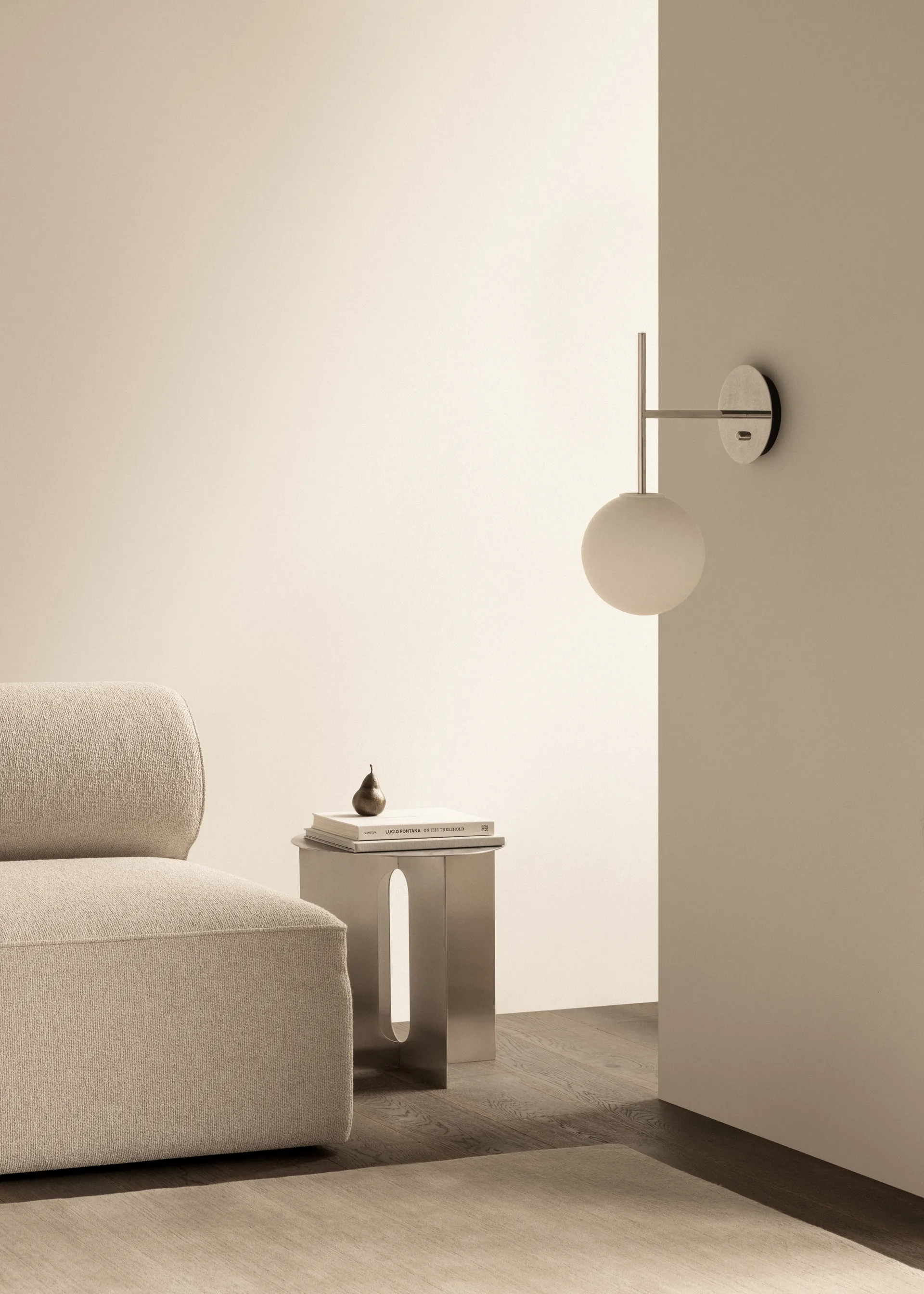 TR Bulb Suspended væglampe, Polished steel Audo Copenhagen