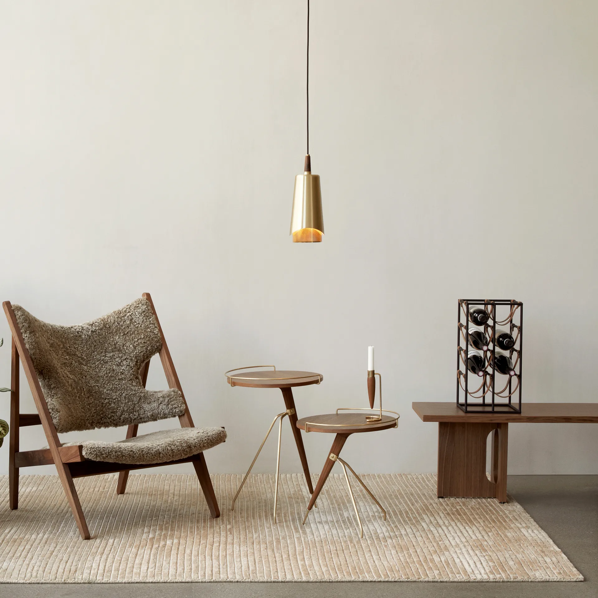 Umanoff sidebord valnød/poleret messing, 45 cm Audo Copenhagen