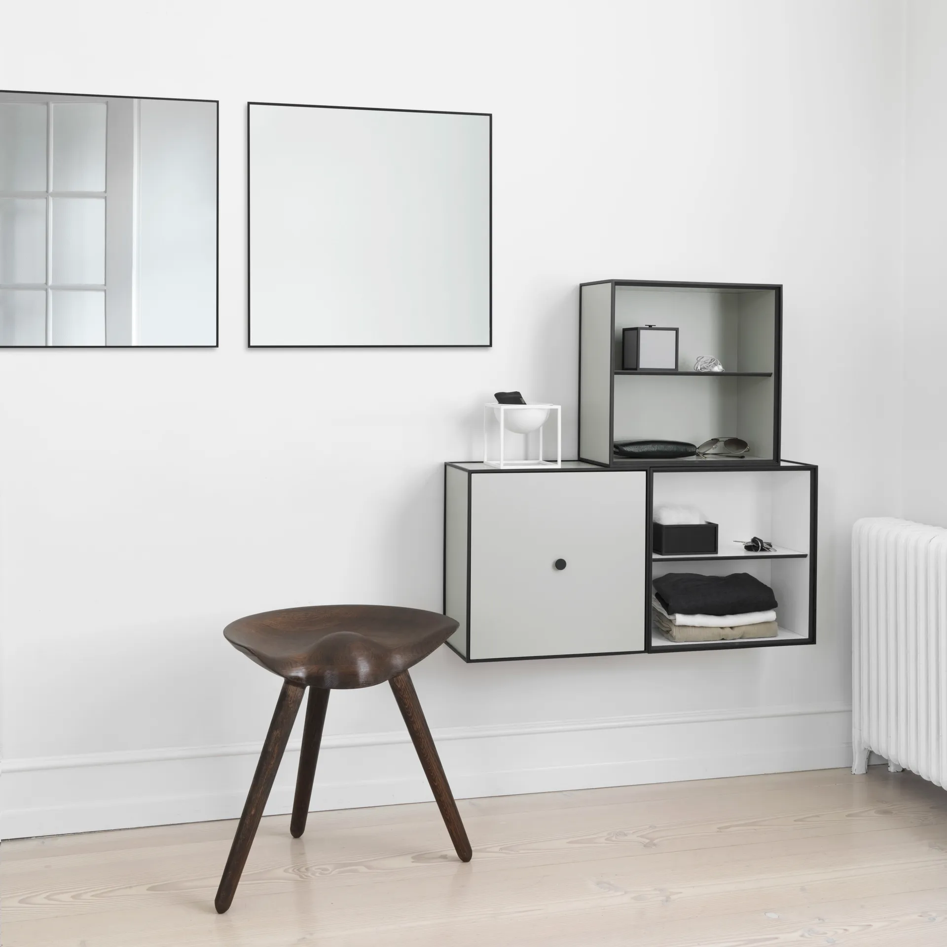 View spejl 70x70 cm, sort Audo Copenhagen