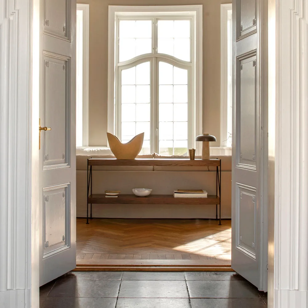 Zet hyldesystem, oak dark stained, 1x4, black steel base Audo Copenhagen