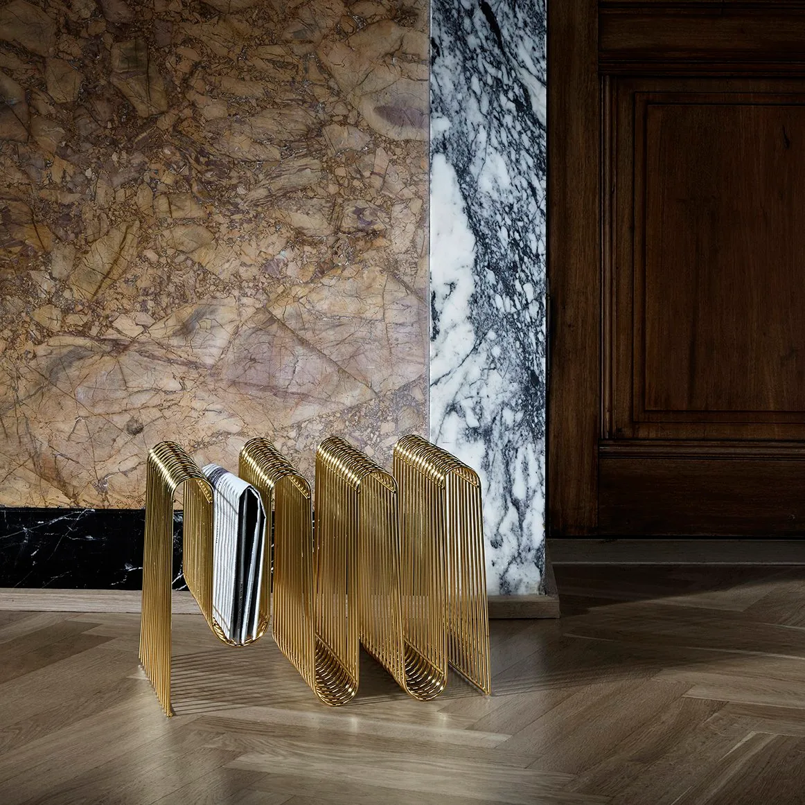 Curva avisholder, messing AYTM