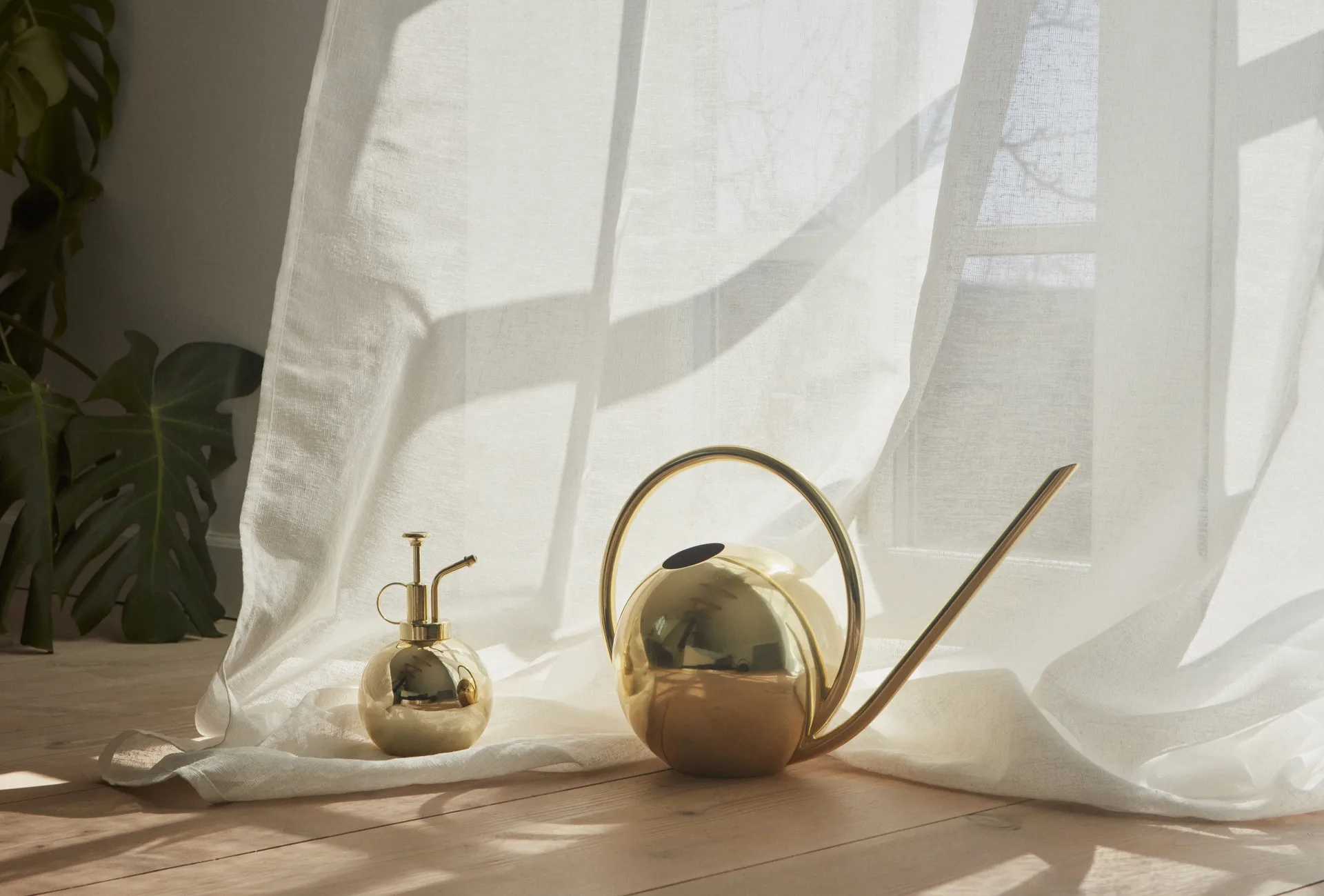 Globe vandkande 23 cm, Guld AYTM