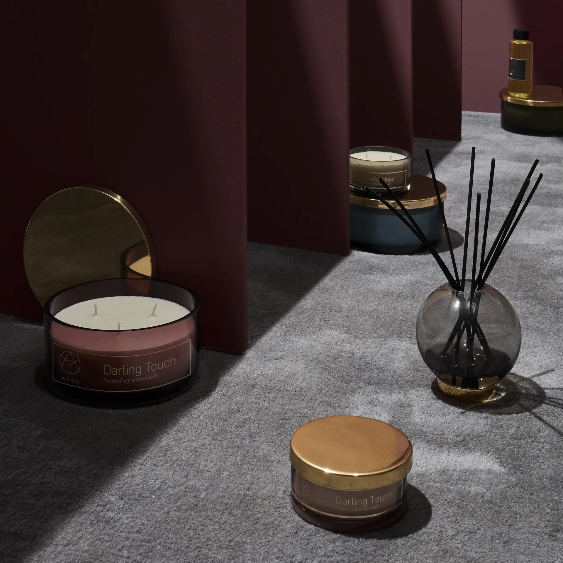 Globe vase small, sort-messing AYTM