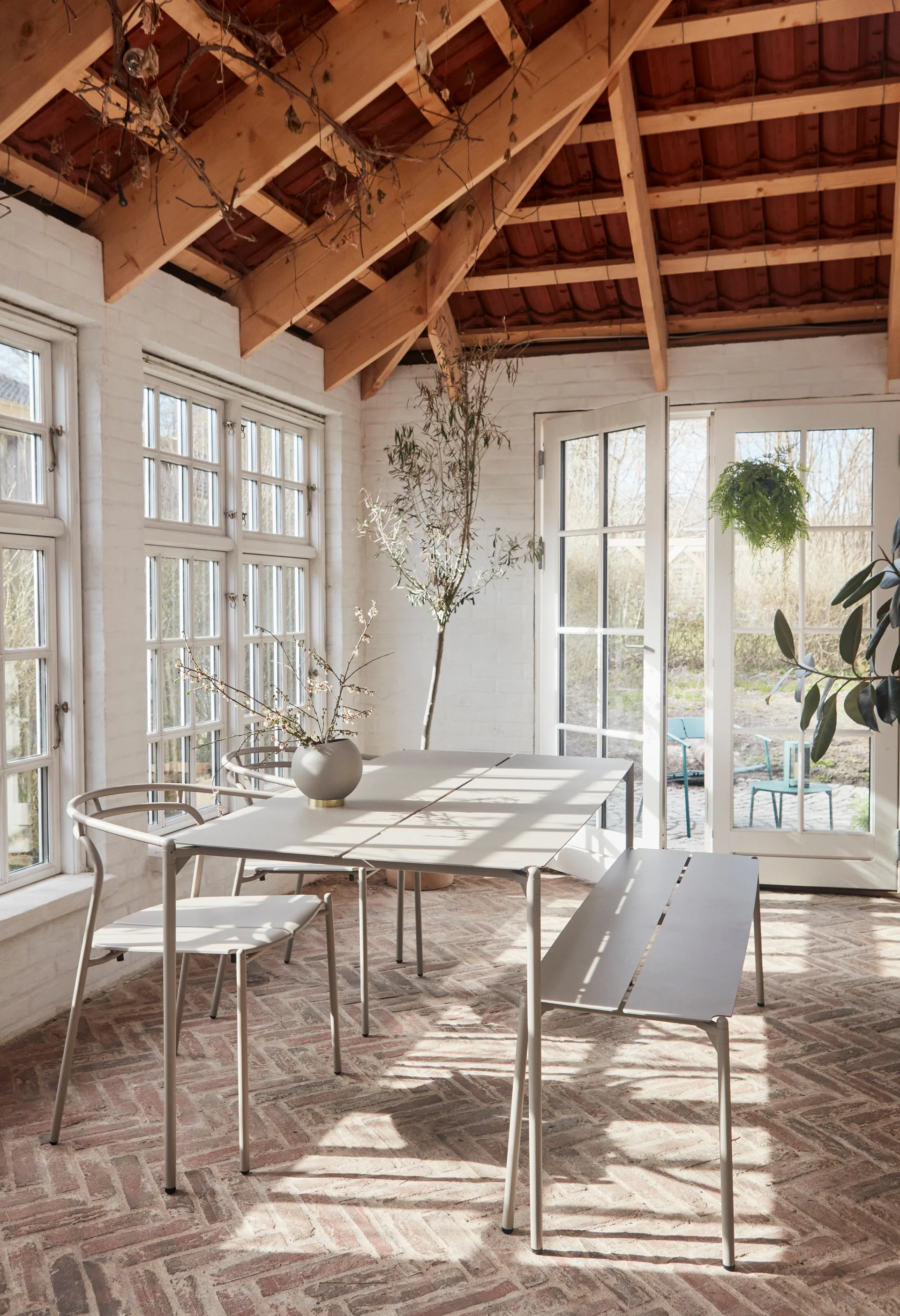 NOVO bænk 145x45,5 cm, taupe AYTM