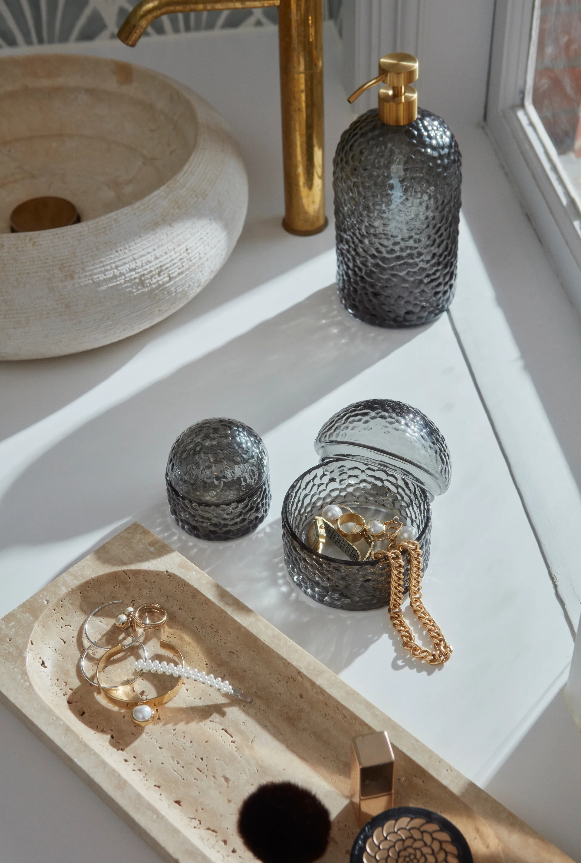 Regina fad travertin, 16x40 cm
 AYTM