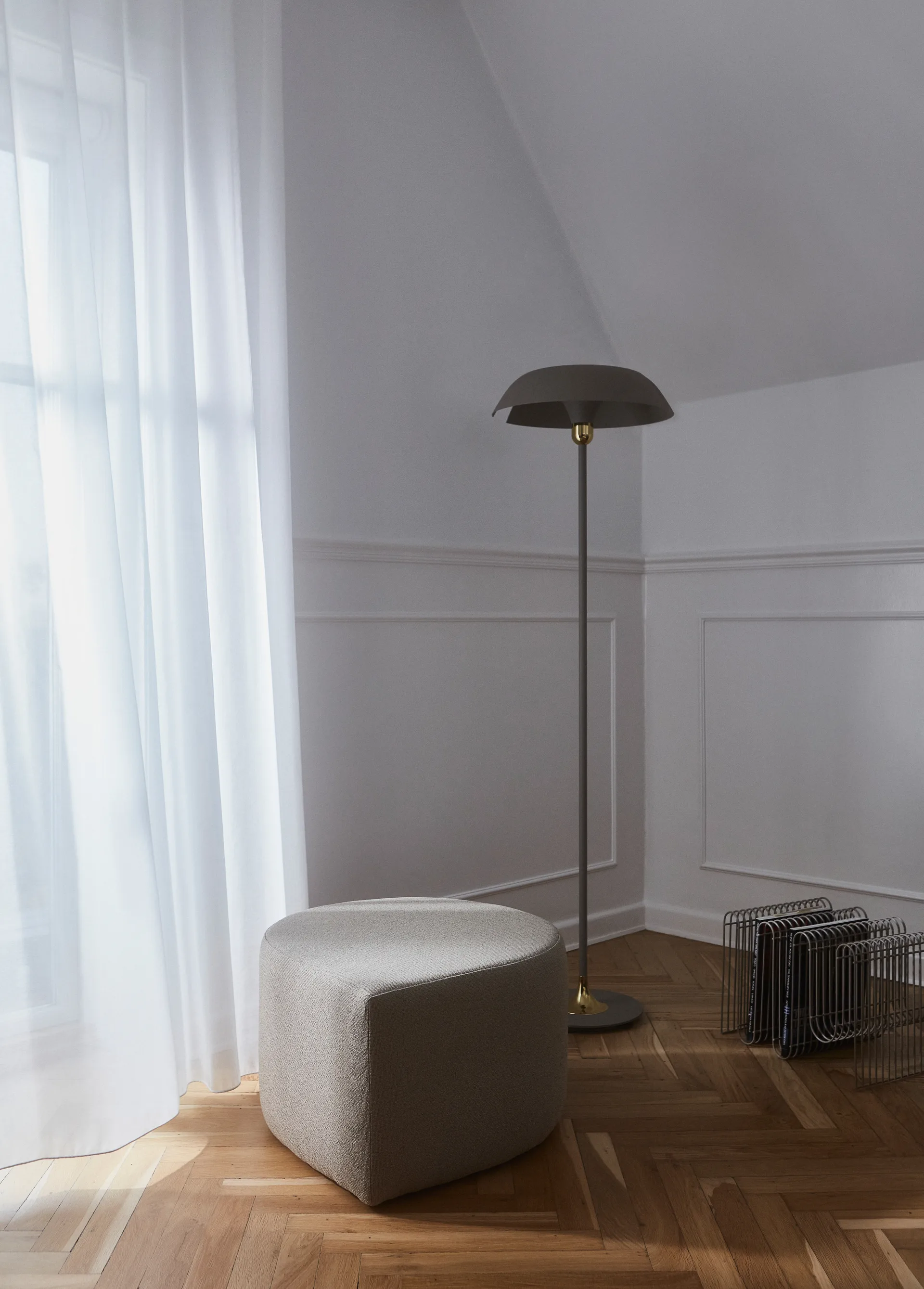 Stilla puf bouclé, Taupe AYTM