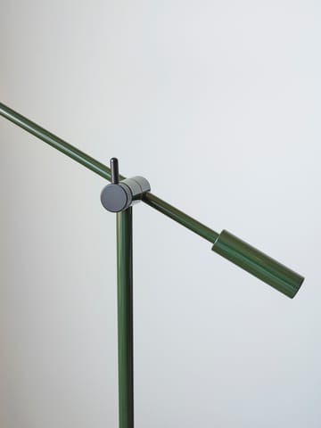 Cato gulvlampe 134 cm - Blank skovgrøn-matsort - Belid
