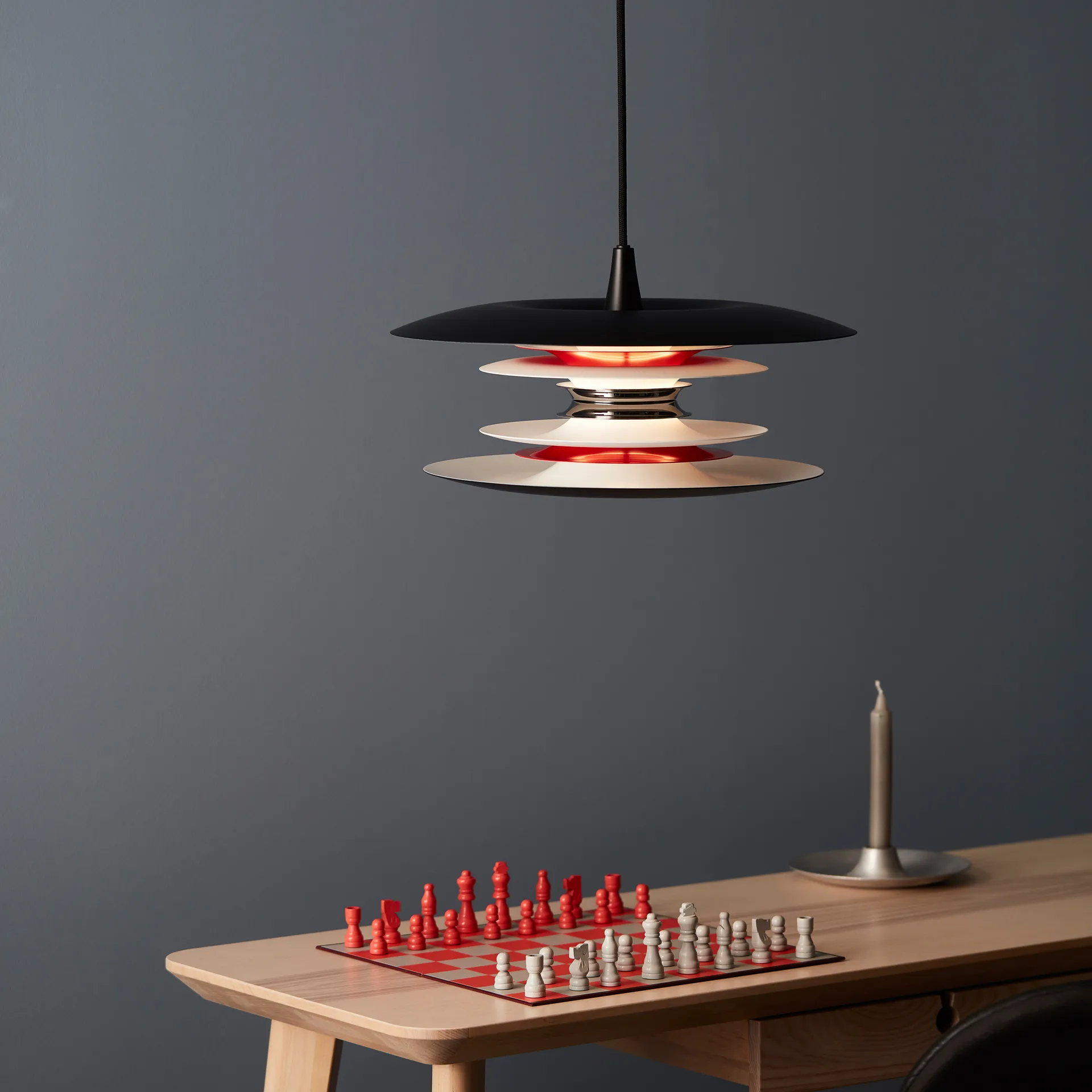 Diablo loftlampe Ø50 cm, Matsort/Blankrød Belid