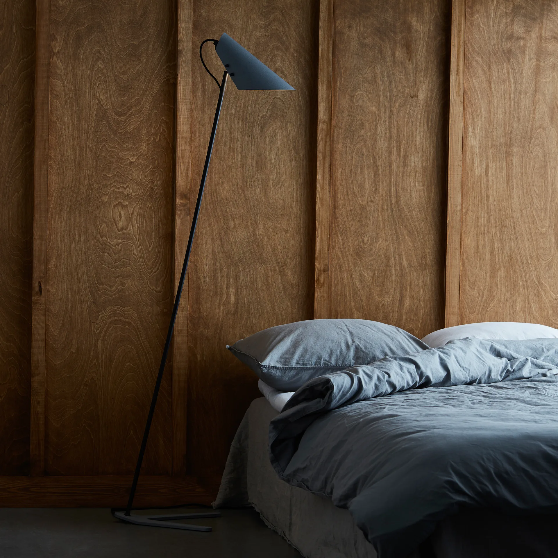 Vincent gulvlampe, Beton/Sort Belid