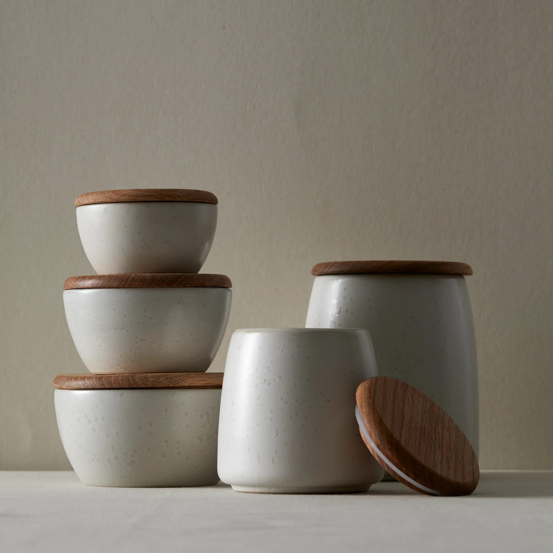 Bitz krukke med låg mat 12 cm, Mat cremehvid Bitz