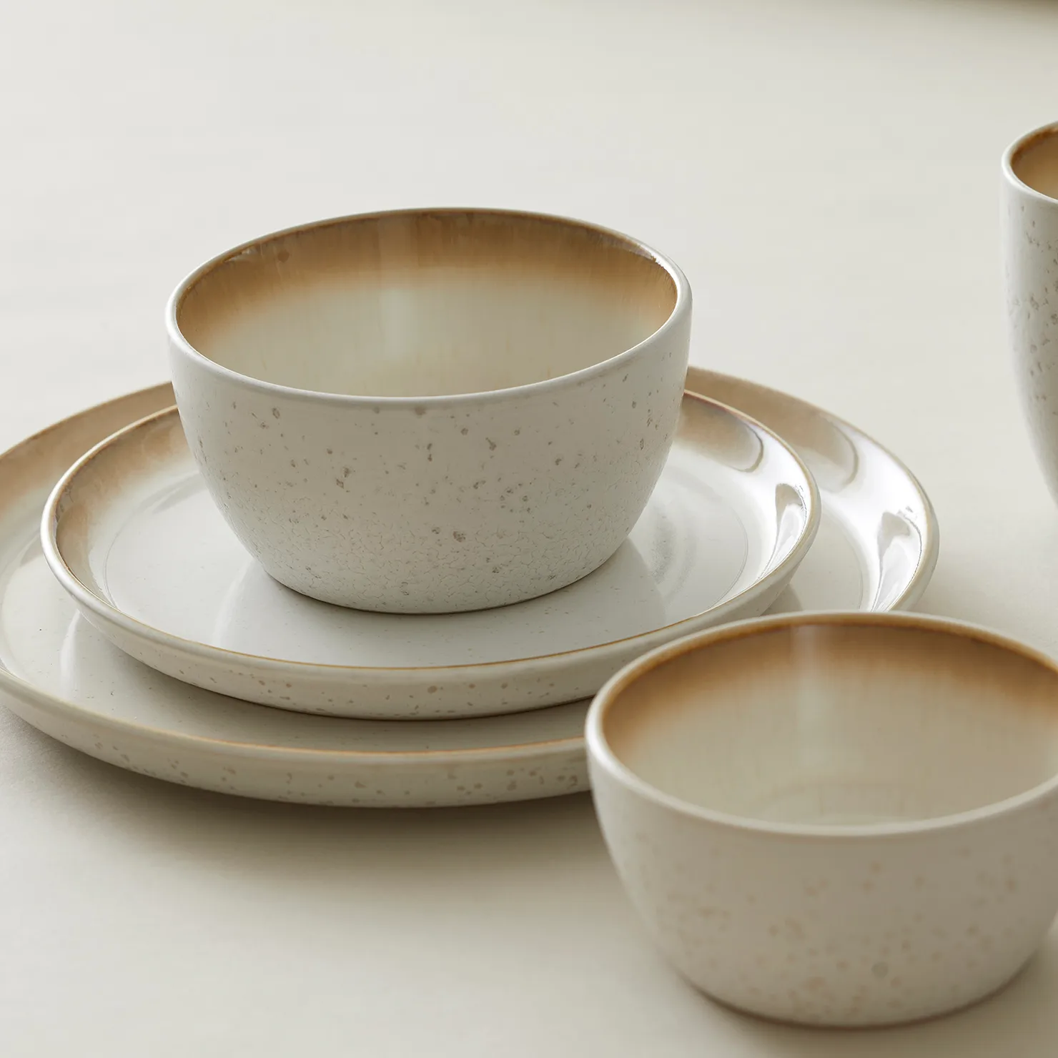 Bitz tallerken gastro Ø27 cm, Cremehvid/Creme Bitz