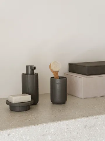 Kua tandkrus - Cedar Wood, Ø7x11 cm - blomus