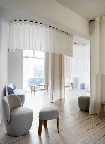 Kuon puf Ø48x45 cm - Boucla beige - blomus