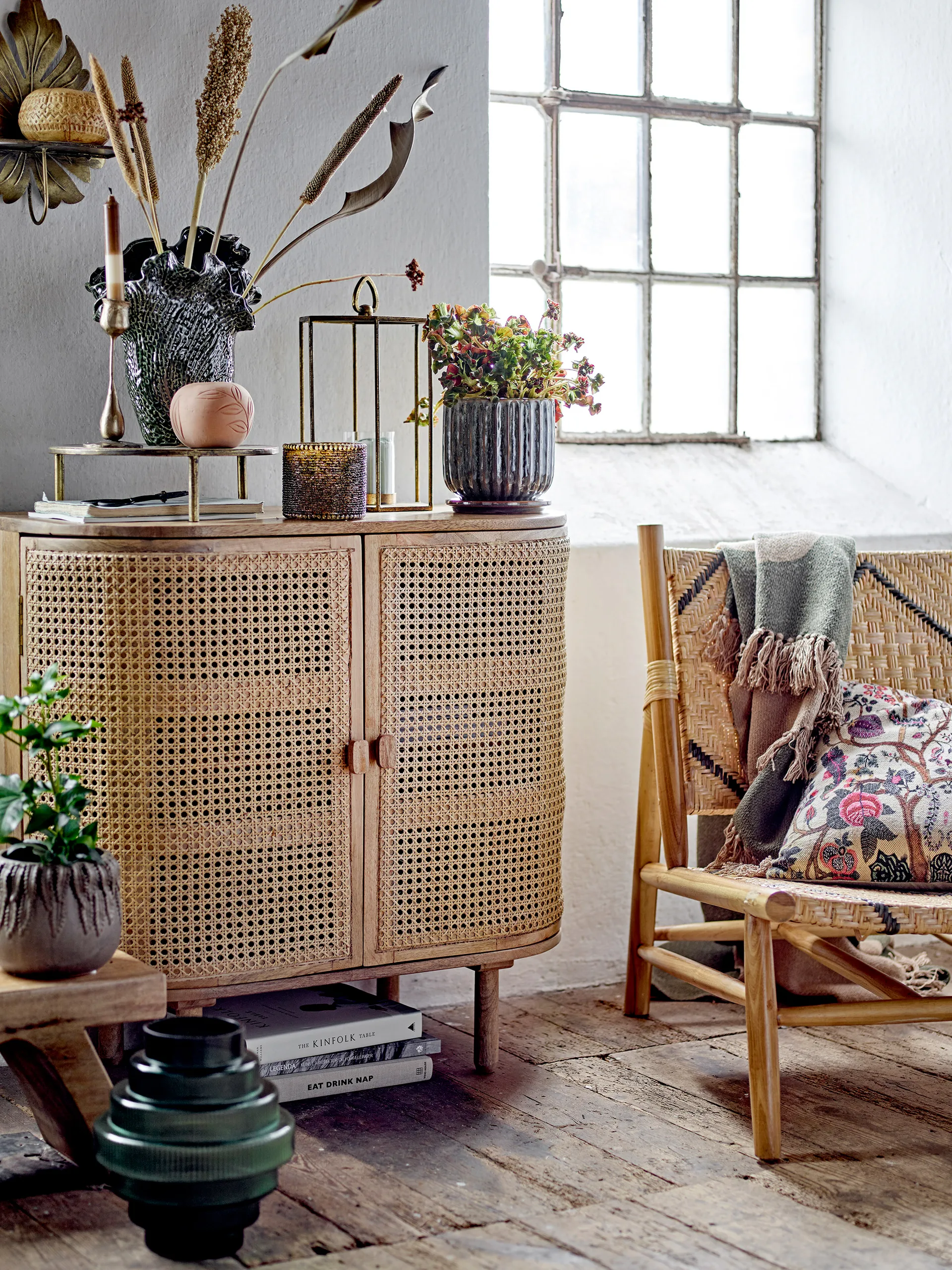 Bandol skab 80x40x75 cm, Mangotræ Bloomingville