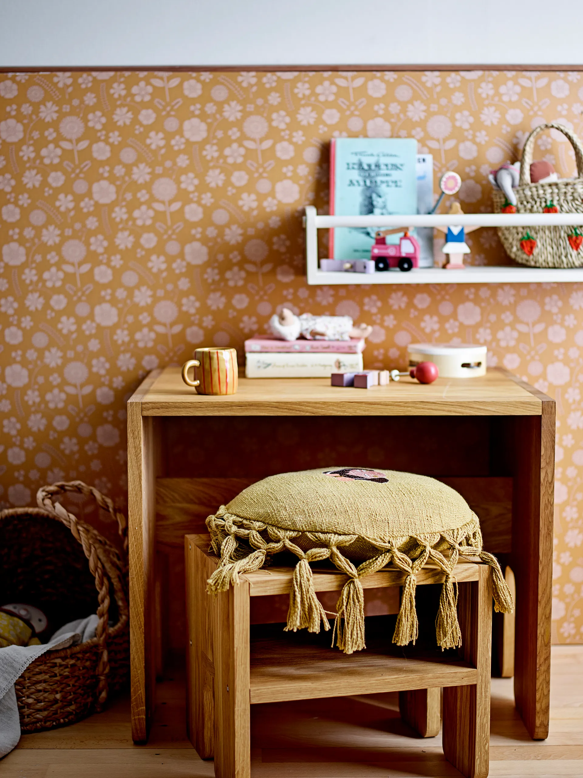 Bas børnebord 60x50x50 cm, Eg Bloomingville