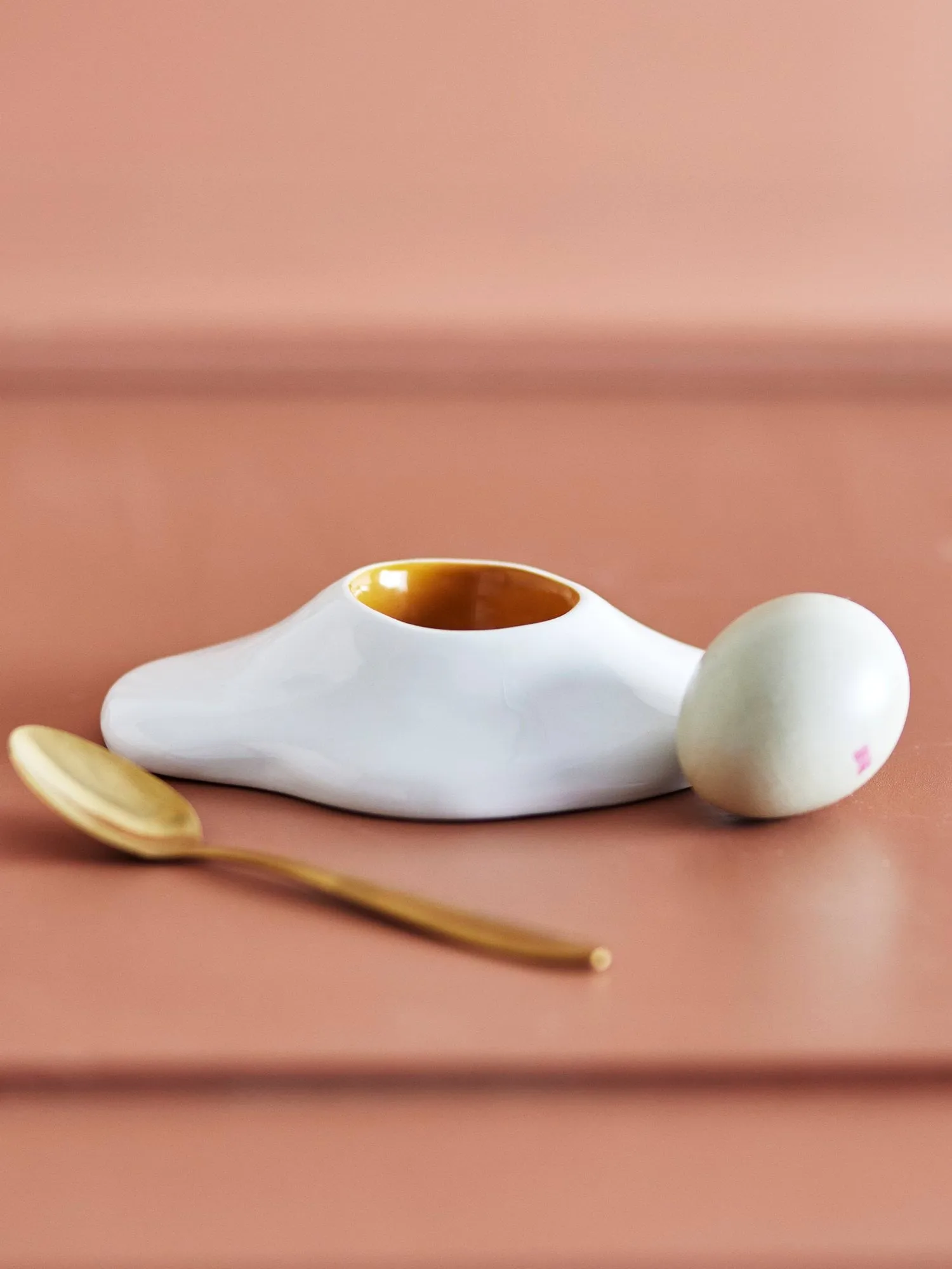 Eggert æggebæger, Hvid Bloomingville