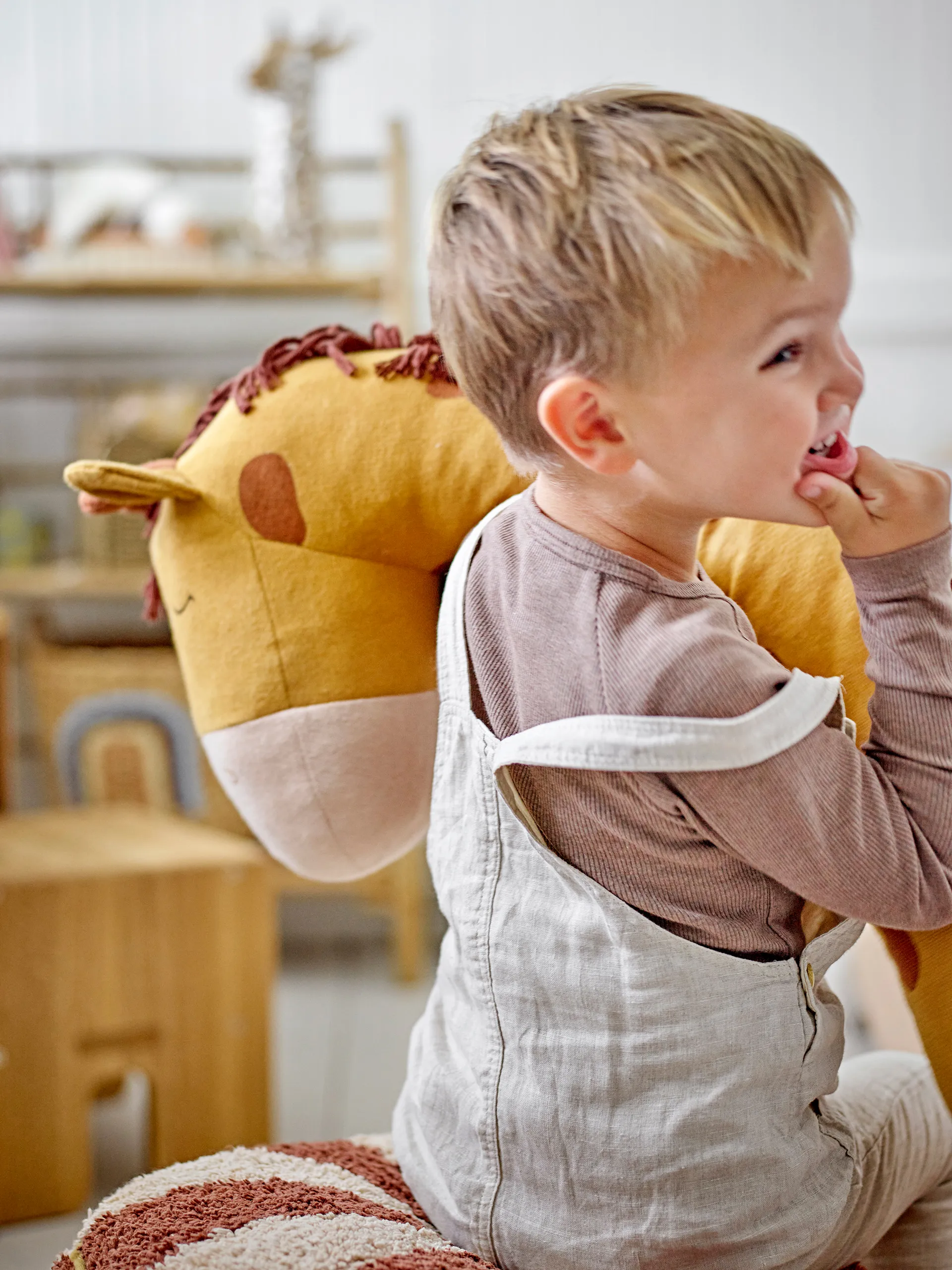 Ibber tøjdyr 184 cm, Orange giraffe Bloomingville