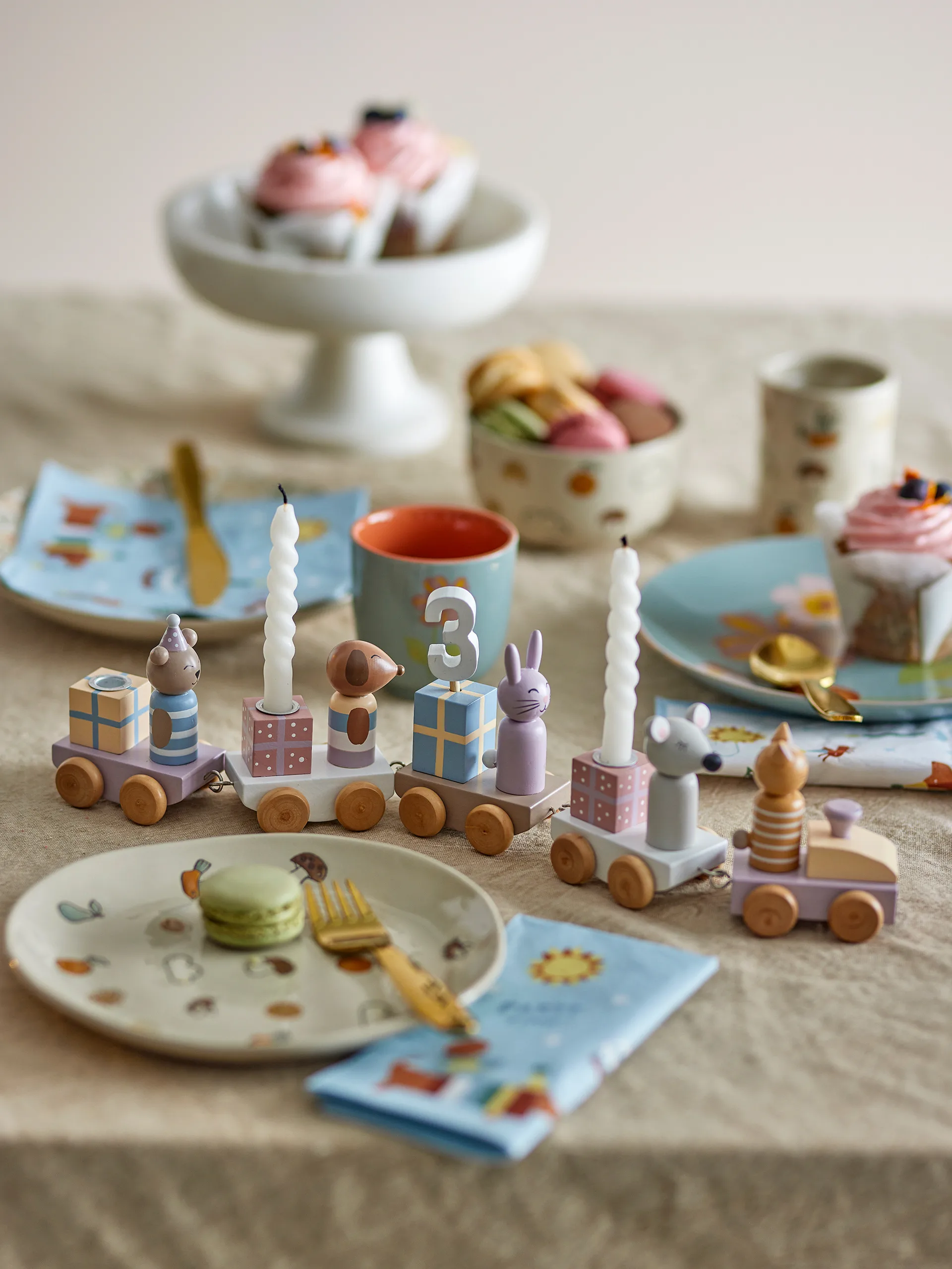 Junaid fødselsdagstog, Rosa Bloomingville