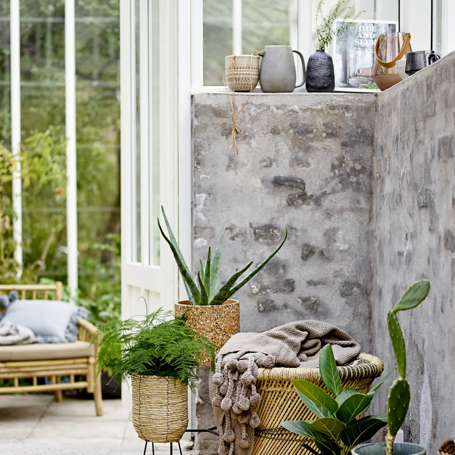 Kendra kande, Grå Bloomingville