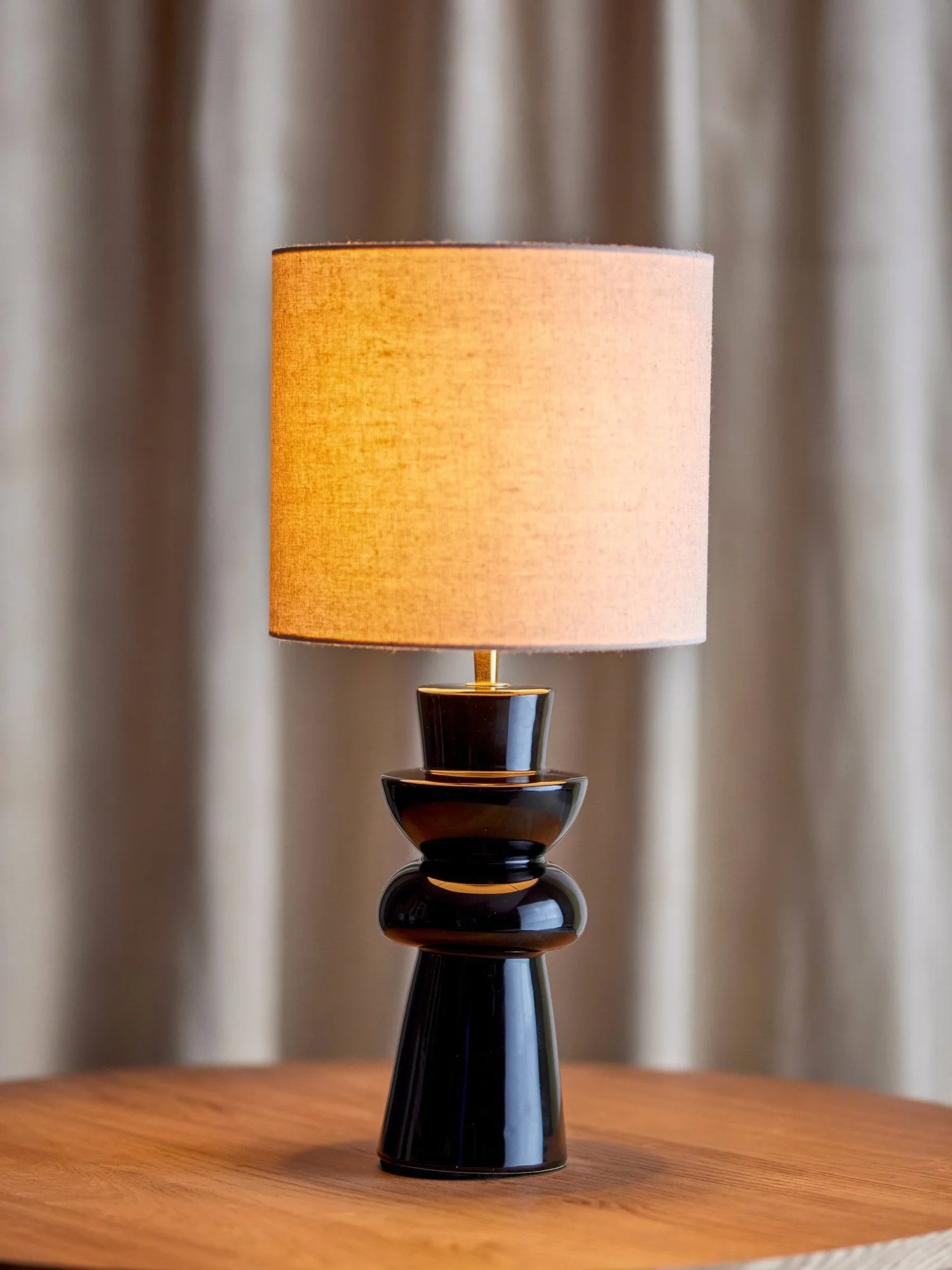 Lio bordlampe, Sort, Ø25 cm Bloomingville