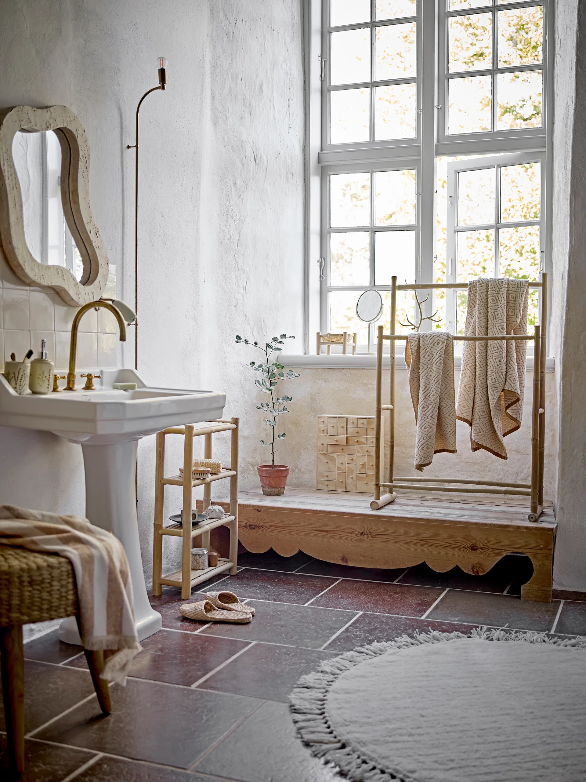 Meg vægspejl 61x76 cm, Natur Bloomingville