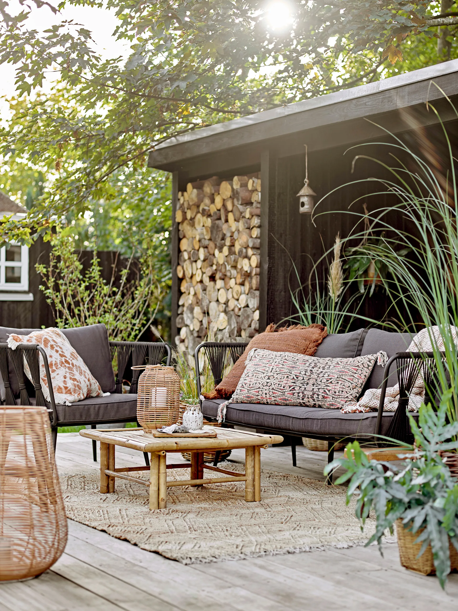 Pavone loungestol, Black Bloomingville