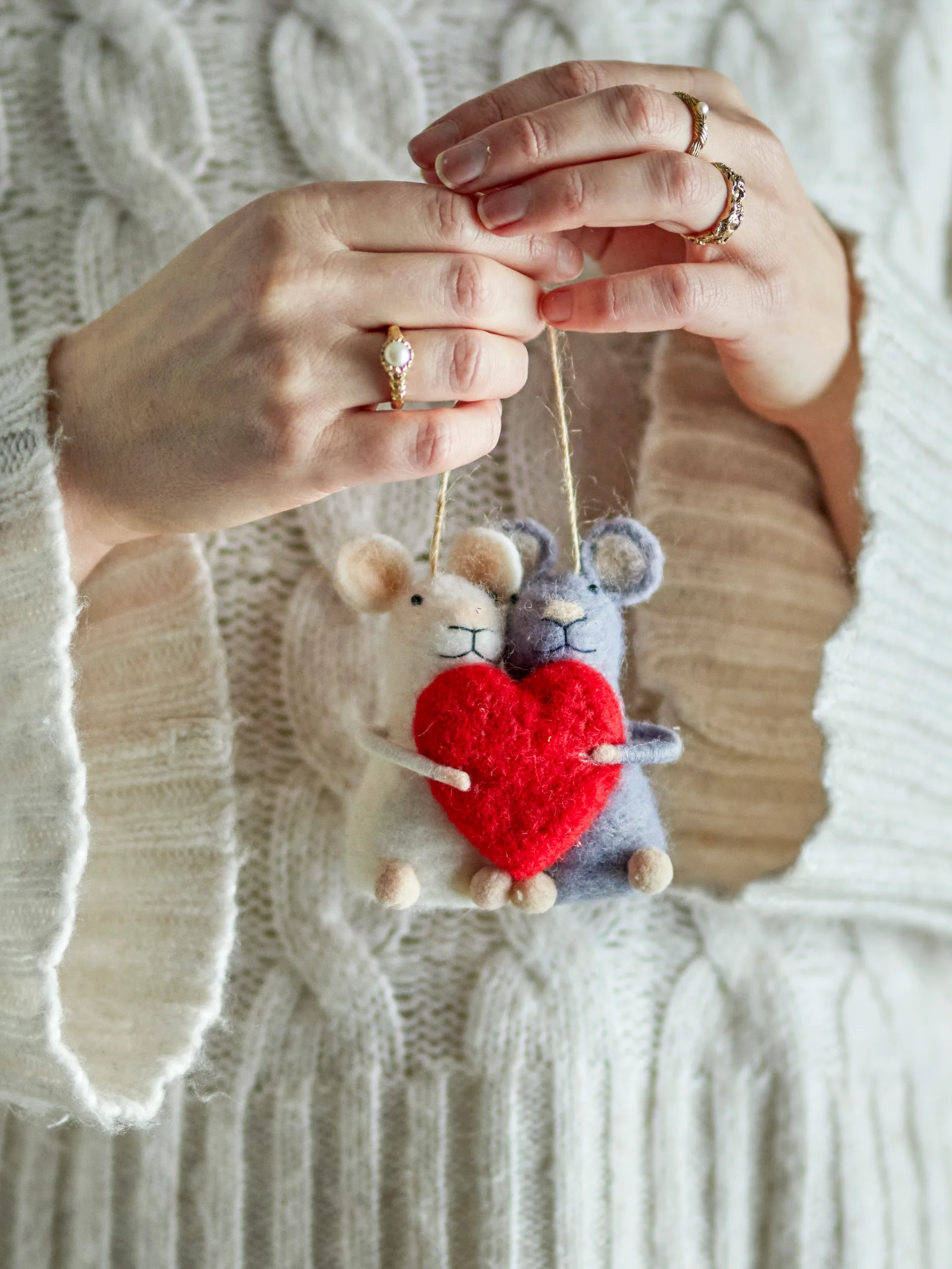 Peo juleophæng mus hjerte, Rød-hvid-grå Bloomingville