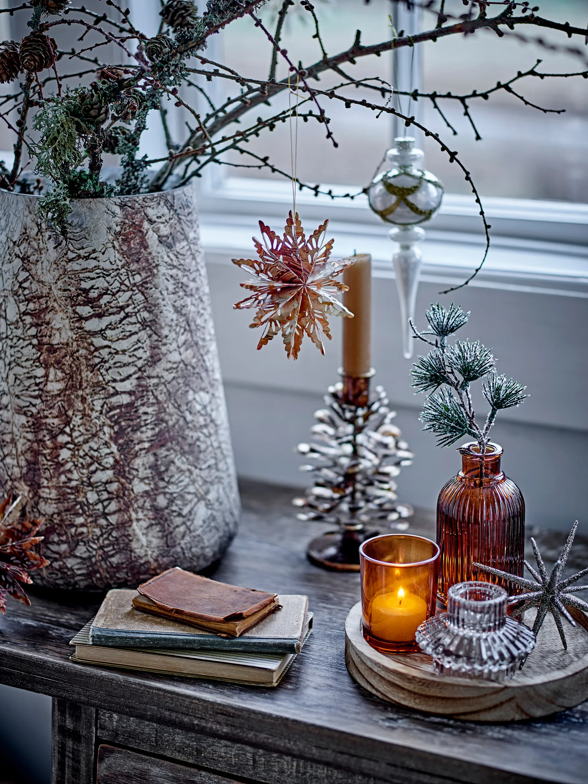 Sanga bakke rund med pyntegenstande 6 dele, Guld Bloomingville