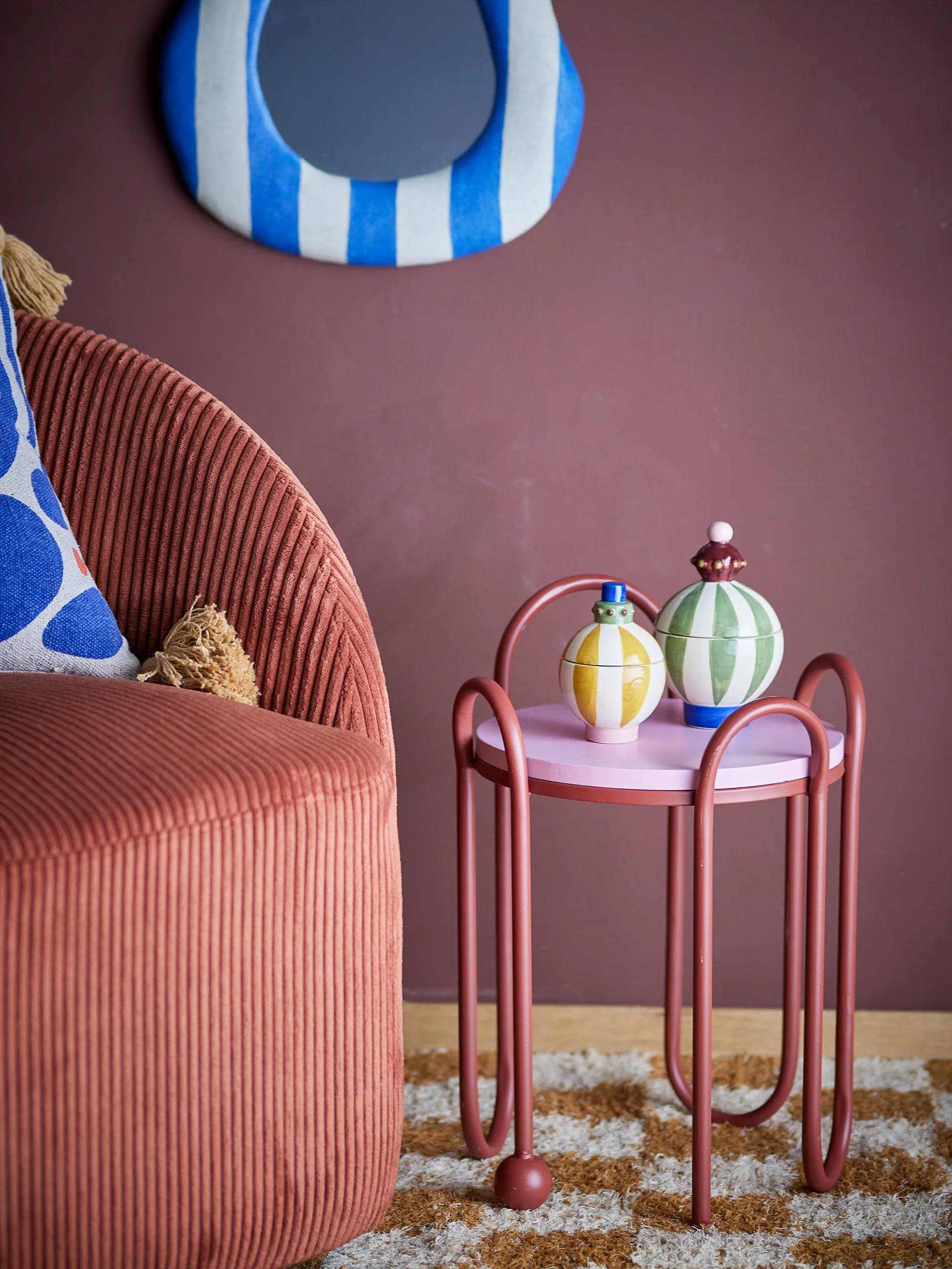 Whimsica sidebord Ø30,5 cm, Rød Bloomingville