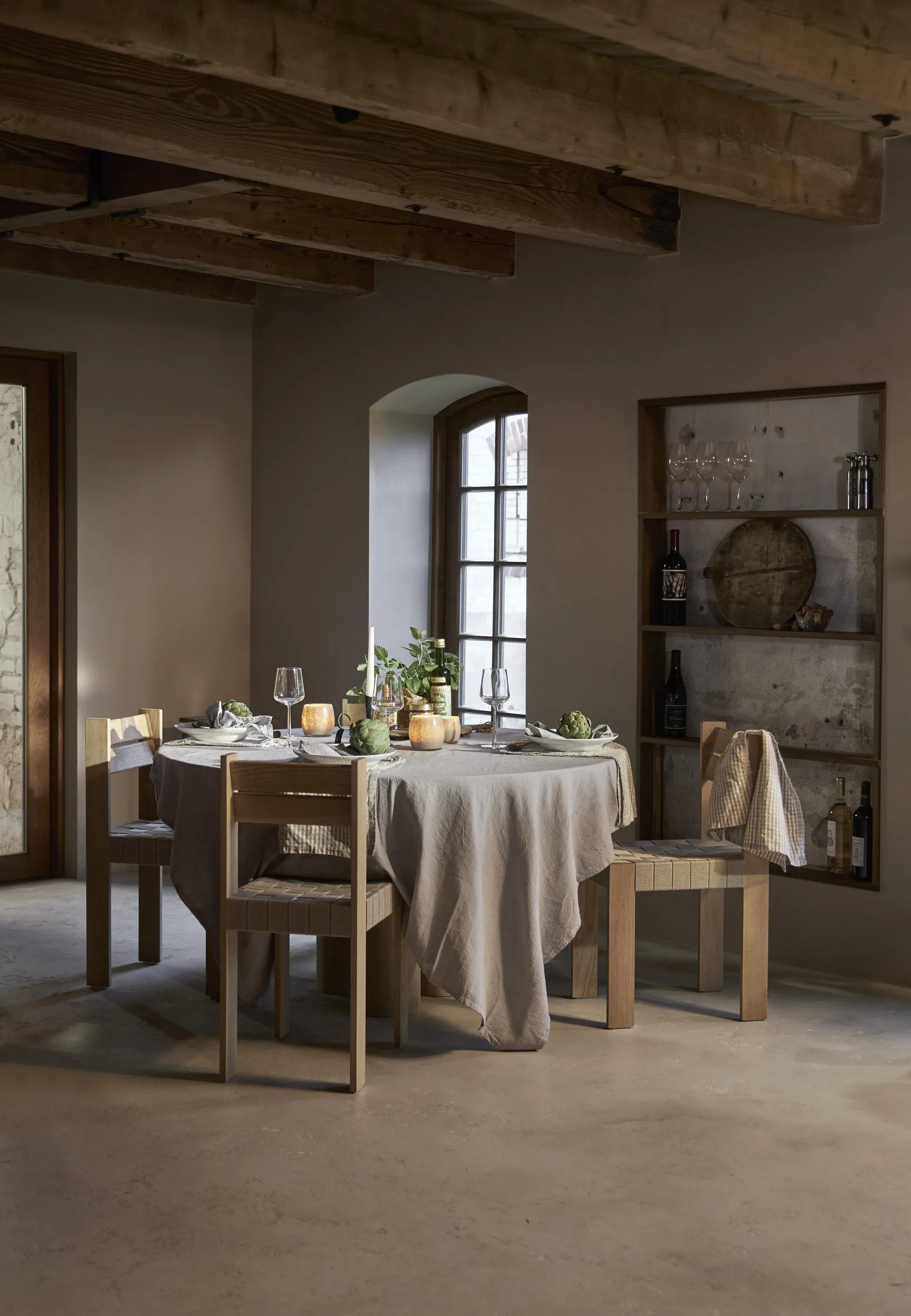 Goya fyrfadsstage Ø10 cm, Hvid Boel & Jan